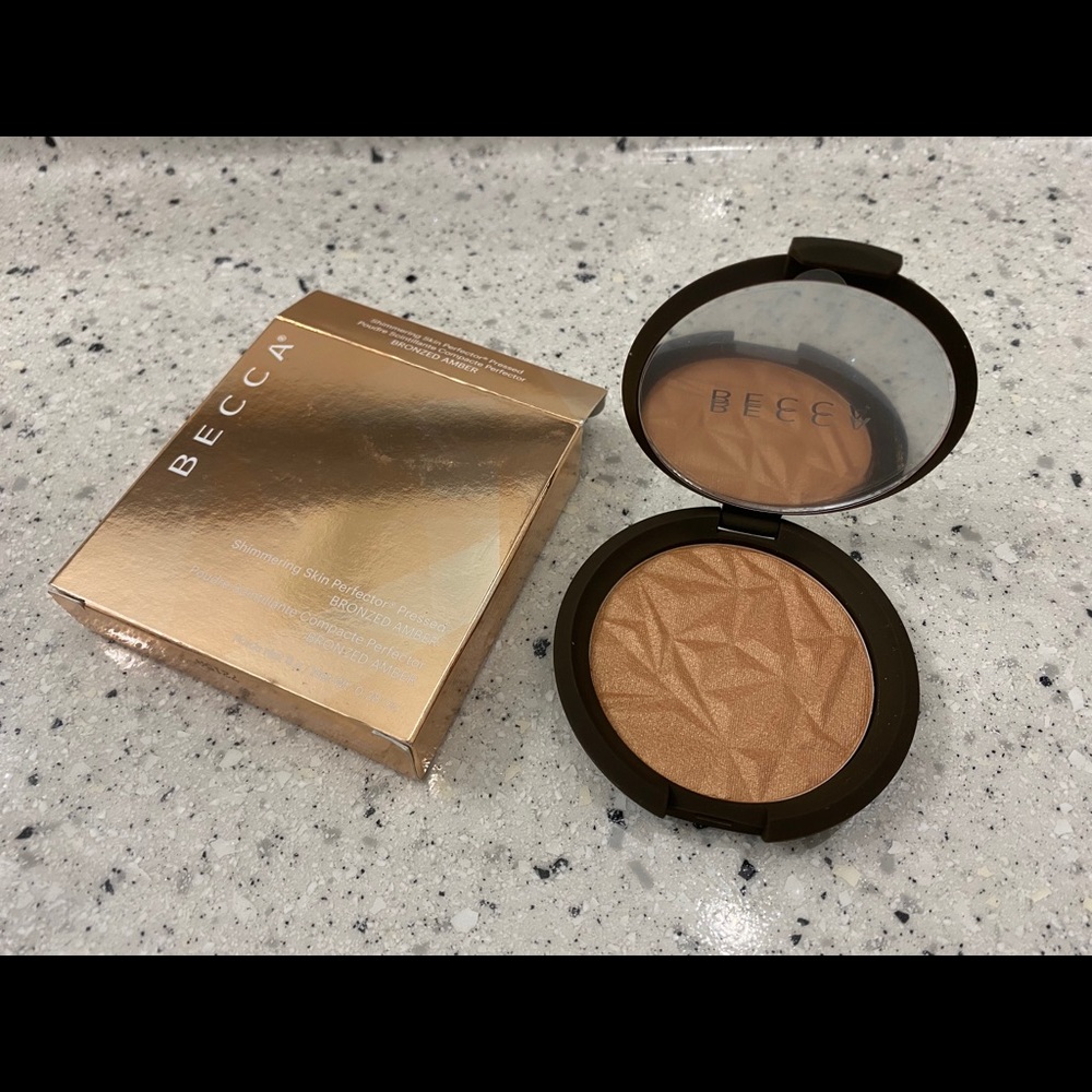 BECCA Shimmering Skin Perfector Bronzed Amber